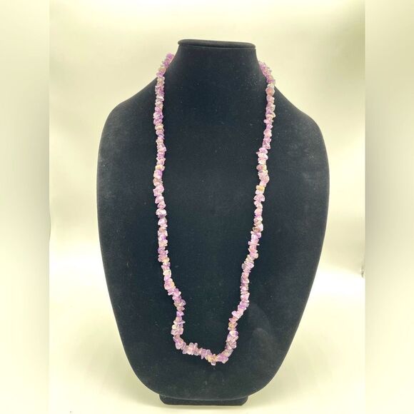 Jewelry - Amethyst Chips Necklace 20 Inches Long